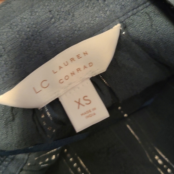 Lauren Conrad Blouse Green with Silver Stripes ¾ Sleeve Pullover Square Neck XS‎ - Picture 2 of 5